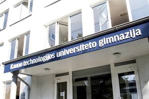 KTU gimnazijos valdyba siūlo istorijos mokytojui tęsti darbą mokykloje