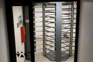 Vaizdelis autobusų stotyje varo į neviltį: „Ką galvoja užsieniečiai?“