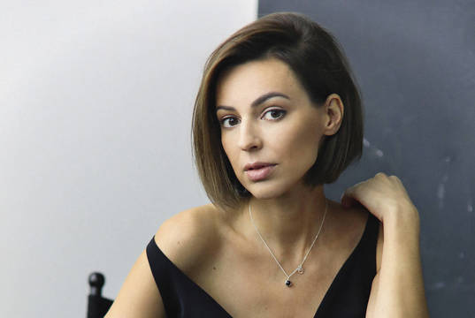 Oksanai Zlatkovaitei pasitikėjimą savimi atgauti padėjo karoliukai