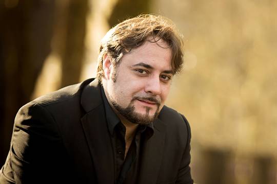 Operoje „Bohema“ laukiama konkursų premijas šluojančio italų tenoro