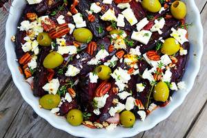 Burokėlių ir fetos salotos. Kai norisi ko nors lengvo, bet gardaus