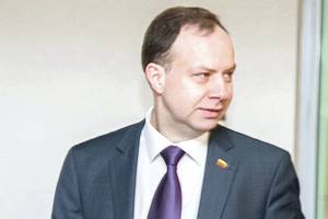 Aurelijus Veryga galvų kapojimui pinigų negaili: žarsto ir advokatams, ir draudimui