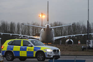 Pakistanietė kūdikio susilaukė lėktuve