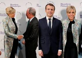 Brigitte Macron pademonstravo savo meilę prabangai