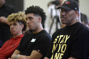 Lietuvos krepšinis dėl Amerikos garsenybių Ballų trina rankomis, bet žino ir pavojus