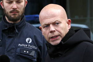 Paryžiaus atakų įtariamojo advokatas prašo atidėti svarstymą Belgijos teisme
