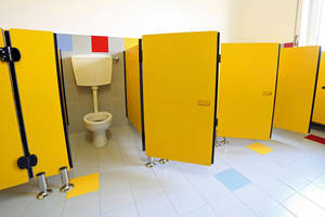 Mokytojos istorija apie mergaičių higieną šokiravo anglus – jų poelgis pamokantis