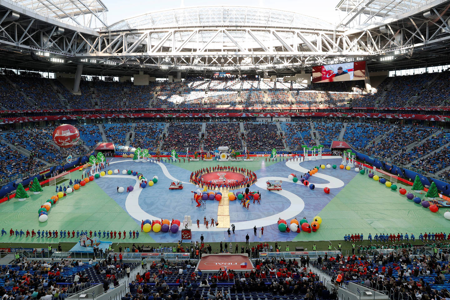  Artėjantis pasaulio futbolo čempionatas Rusijoje atbaido turistus kosminėmis kainomis.<br> AFP/Scanpix nuotr.