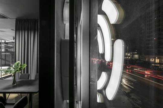 Kaune duris atvėrė itin moderni vonios įrangos studija