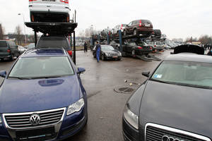 Trys lietuvių mėgstamiausi naudoti automobiliai išduoda vairuotojų įpročius