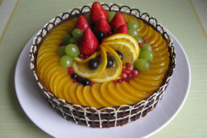 Nekeptas tortas buvo toks gražus, kad niekas neskubėjo pjaustyti 