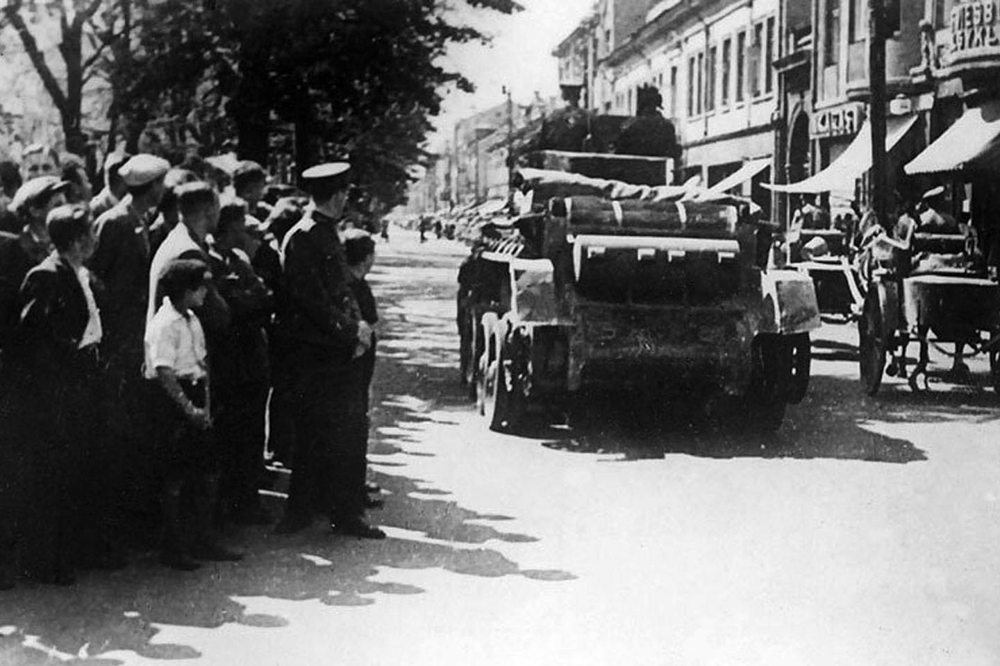 Sovietų tankai Kaune. 1940 m. vasara. 