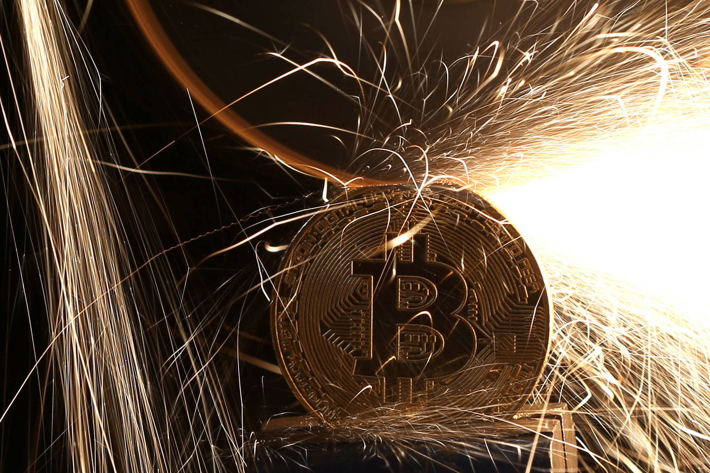 Britanijoje Barclays debiutuoja su bitcoin kripto-valiuta | astroportal.lt