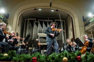 Gražiausia Kalėdų dovana – spalvinga muzikos girlianda 