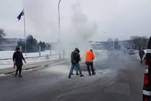 Vilniuje bevažiuodamas užsiliepsnojo BMW