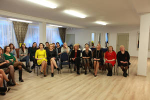 Dovanotos suknelės privertė šypsotis ir Širvintų merę Živilę Pinskuvienę