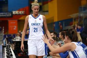 Tikslus Lietuvoje pasiekusi L. Svarytė tolimajame Krasnojarske pratinasi prie naujo vaidmens