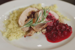 Kalakutiena su spanguolėmis ir abrikosais. Jau vien kvapai susuks galvą