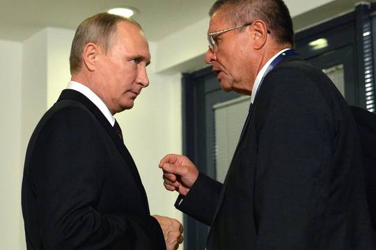 Vladimiras Putinas pasiuntė ženklą: nepaklususių laukia žiaurus likimas