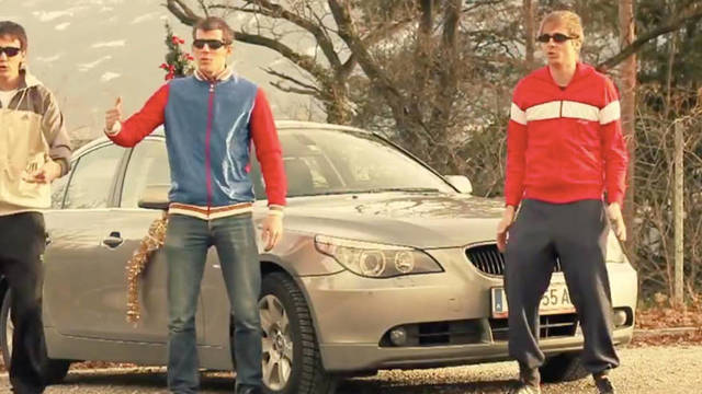 Išplatino kalėdinę dainą BMW gerbėjams – internautai prapliupo juoktis