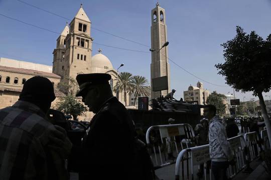 Egipto koptų bažnyčią užpuolė šimtai musulmonų protestutojų