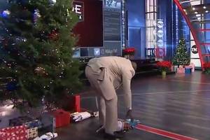 Smagus pokštas: Kalėdų eglutė užvirto ant Shaquille'o O’Nealo