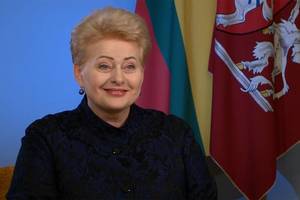 Prezidentė vaikams papasakojo, ar moka sukti spinerį ir ar draugauja su Donaldu Trumpu