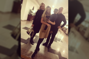 Monika Šedžiuvienė šventinį laikotarpį praleido su sūnumi ir tėvais
