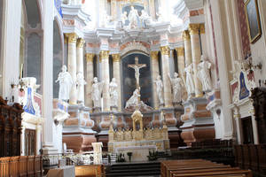 Laukiant popiežiaus svarstoma atnaujinti Kauno arkikatedrą baziliką