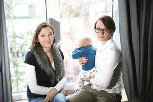 Sūnaus susilaukusios lesbietės jam davė netipišką pavardę