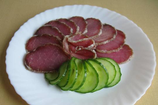 Dzūkiška vytinta nugarinė: pigu, skanu ir be jokių E 