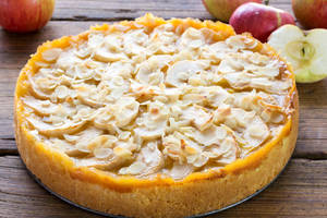 Populiarumo viršūnėje – šimtmetį skaičiuojantis obuolių pyrago receptas