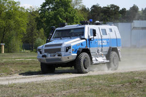 Dėl šio šarvuočio Vokietijoje kilo didžiulis skandalas – pastebėjo vieną detalę