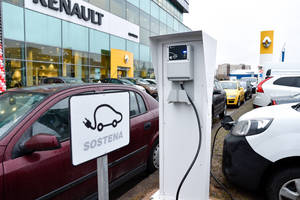 Apie elektromobilį galvojantiems vairuotojams – ilgai lauktas postūmis