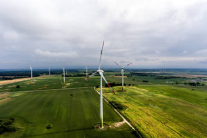 Pasikinkiusios vėją: Europos šalys, kur vėjas pagamina daugiausia reikalingos elektros