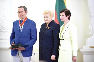 Žvelgdami į neramų pasaulį lietuviai matė ne vien juodas spalvas