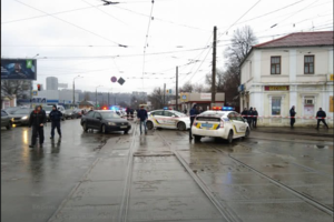 Charkove pašto skyrių užgrobęs užpuolikas sučiuptas per policijos šturmą