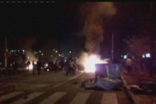 Irane nesiliaujantys protestai pareikalavo daugiau nei 10-ies gyvybių