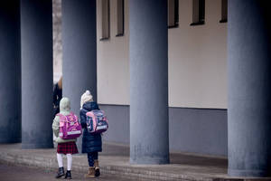 Tėvai jau gali kreiptis dėl vaiko pinigų, bet sistema nulūžo