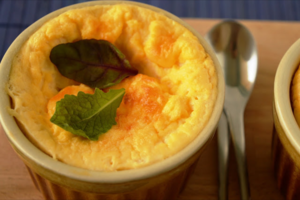 Lengvas ir švelnus apkepas iš grūdėtosios varškės