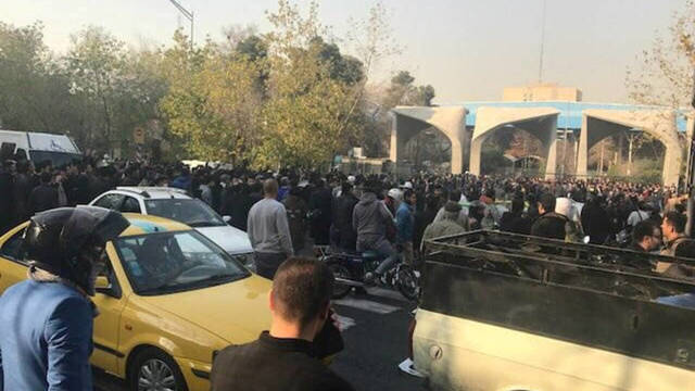 Irano valdžia nesileis į kompromisus – areštuotiesiems gresia mirties bausmė