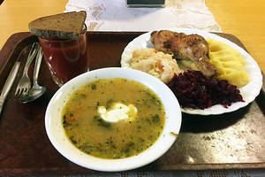 Vyriausybė nepritaria nemokamam visų pradinukų maitinimui nuo 2018 metų rugsėjo