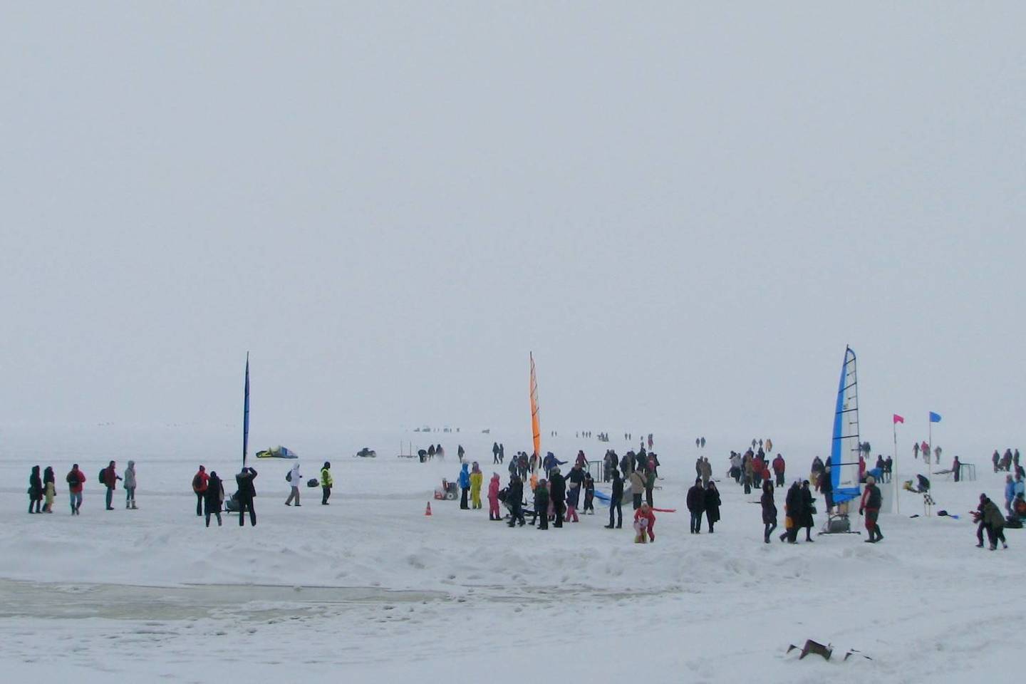  Pernai ledas ant marių užsitraukė prieš pat Stintapūkio šventę.<br> Nidos KTIC „Agila“ nuotr. 