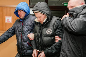 Apsaugininko nužudymu įtariamas vyras teisme: „Mane mušė, aš gyniausi“