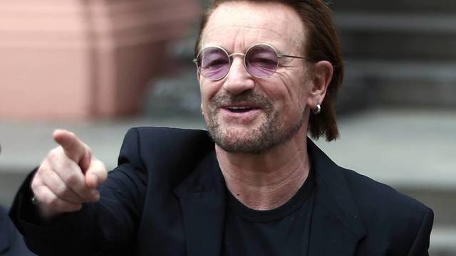 Išsigando didelių mokesčių: U2 vokalistas Bono atsisako investuoti Lietuvoje