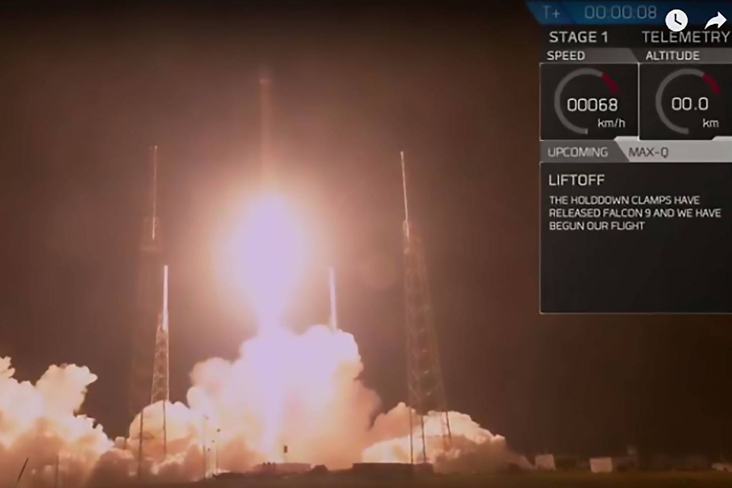  Bendrovė „SpaceX“ sekmadienį iškėlė į kosmosą mįslingą JAV vyriausybės kosminį aparatą „Zuma“, kurio misija neatskleidžiama ir netgi neskelbiama, kokia agentūra jį pasiuntė.<br> AFP / Scanpix nuotr.
