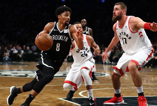 Jonas Valančiūnas terorizavo „Nets“ ir pelnė pirmąjį savo 2018-ųjų tritaškį