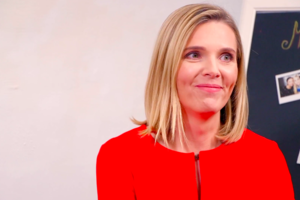 Agnė Bilotaitė apie motinystę: „Sūnaus tėtis išėjęs tėvystės atostogų”