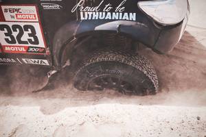 Padangų slėgio reguliavimas Dakare – kodėl tai daro kiekvienas ekipažas?