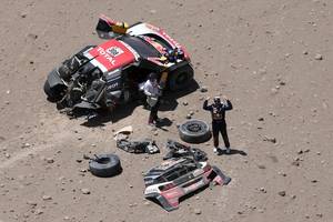 Dakaras po ketvirto etapo: po avarijos krito dar viena Dakaro legenda